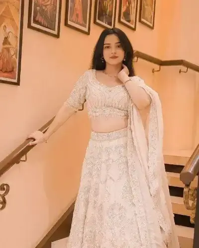 Escort Dharapuram